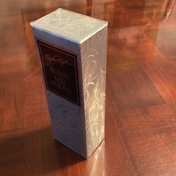 Elizabeth Taylor White Diamonds - Picture 3 of 8